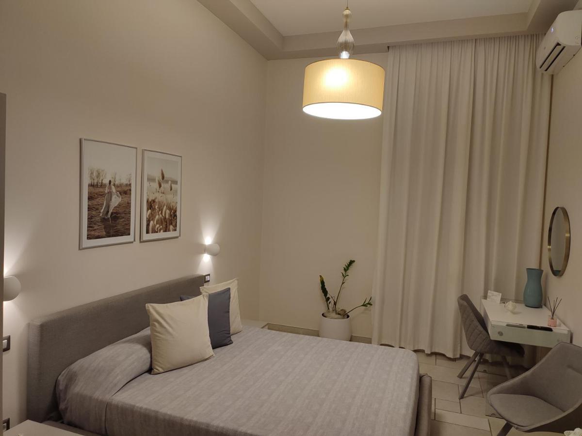 Lux Suite Tarento Exterior foto