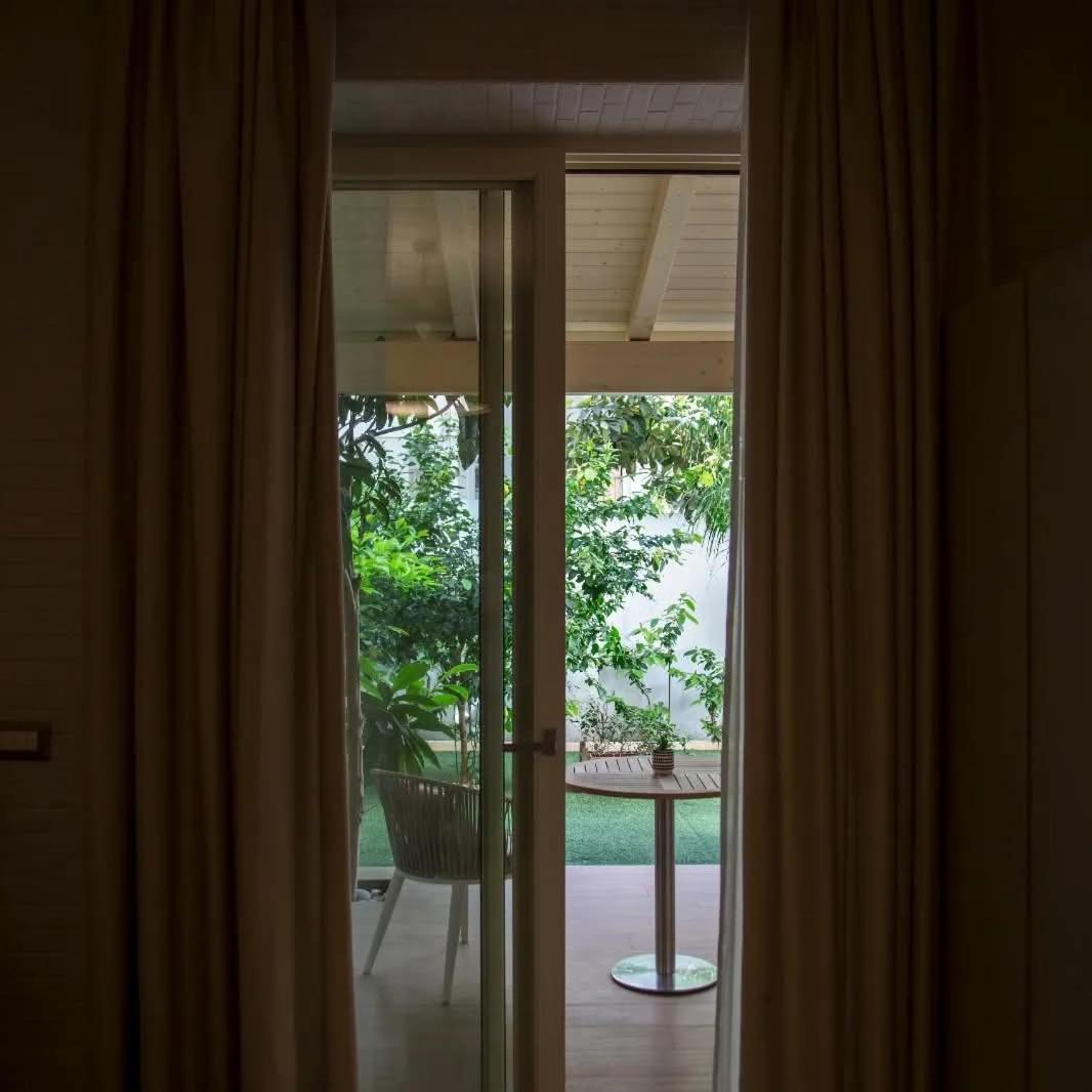 Lux Suite Tarento Exterior foto